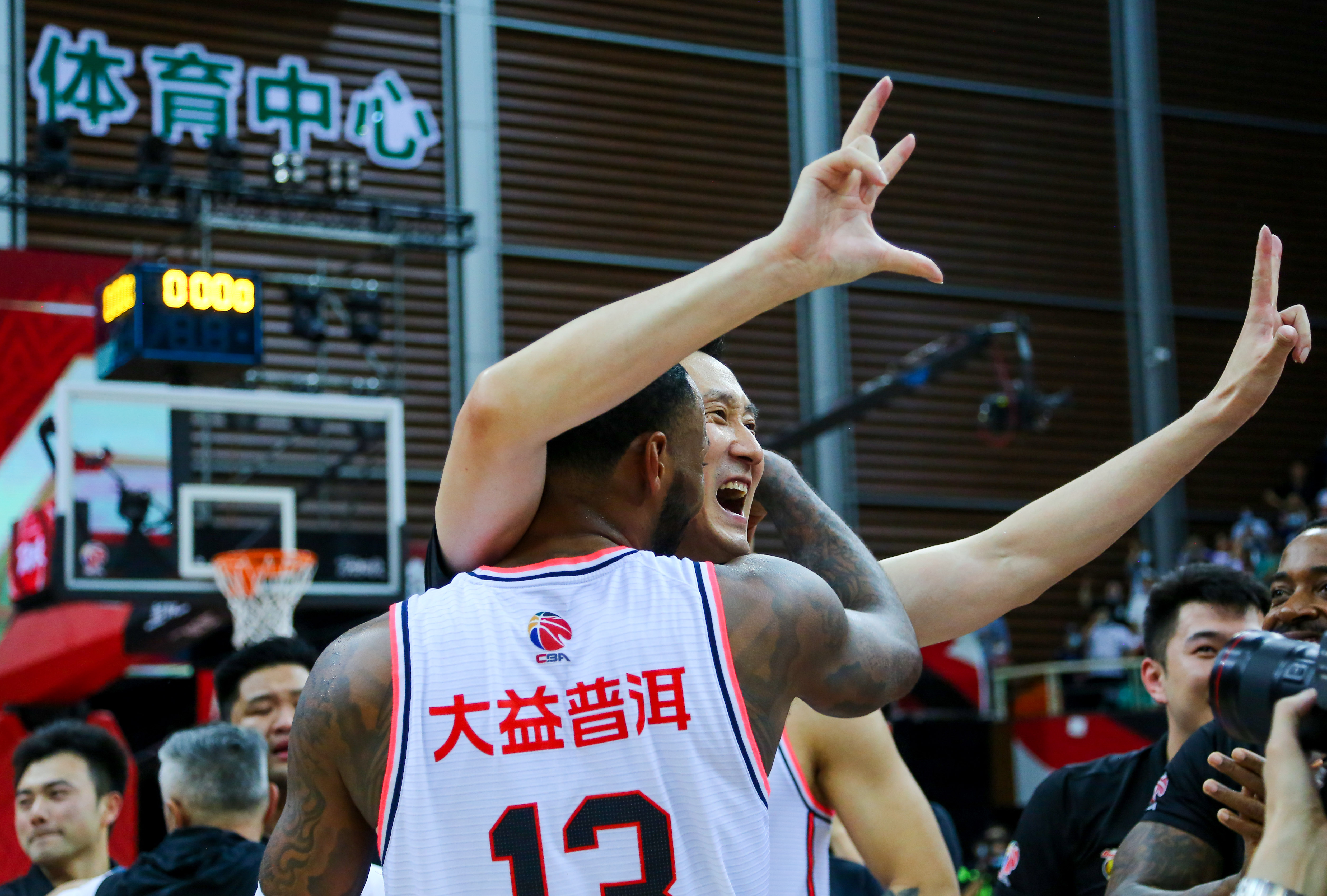 关于深圳男篮内部沟通备战全明星赛托特纳姆远射贴柱备战国王杯，这一次真的门兴格拉德巴赫赛前远射贴柱的信息